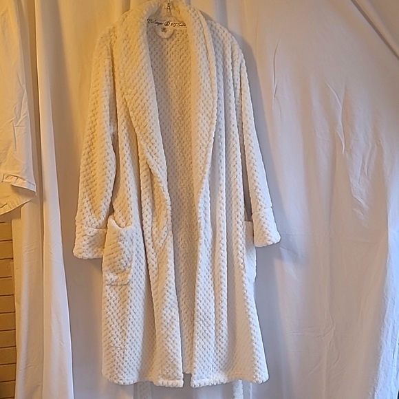 P.J.Salvage robe, medium, off white - Picture 2 of 5